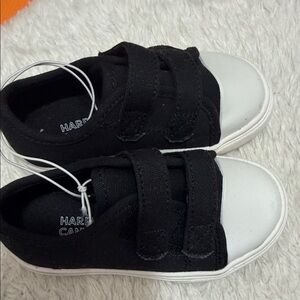 Harper Canyon Kids Black and White Sneakers